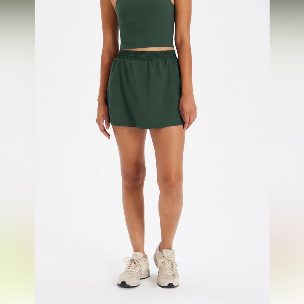 NWT Girlfriend Collective Moss Birdie Woven Skort